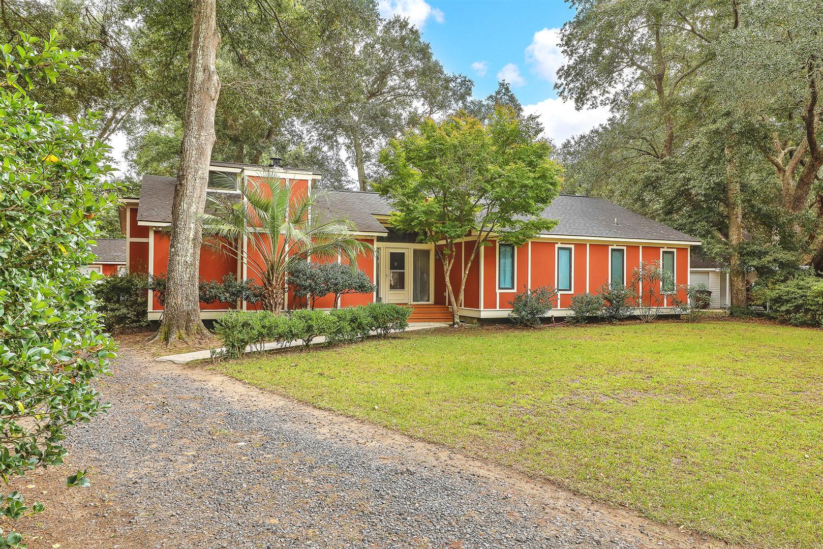 707 Ritter Drive Charleston, SC 29412 - Photo 3 of 28 3.0 (Large)