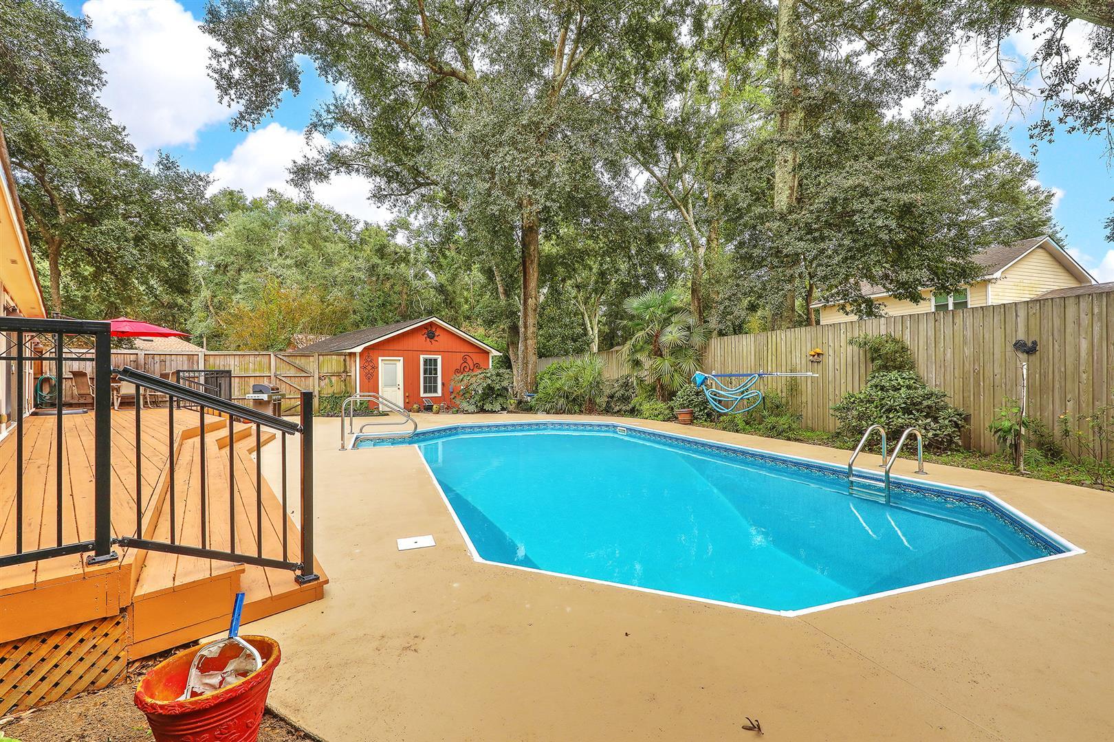 707 Ritter Drive Charleston, SC 29412 - Photo 6 of 28 3.3 (Large)