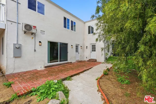 $6,299 | 5452 Harcross Drive, Los Angeles, CA 90043