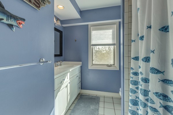 14 Hillcrest Road Beverly, MA 01915 - Photo 17 of 28 Gallery Image 17