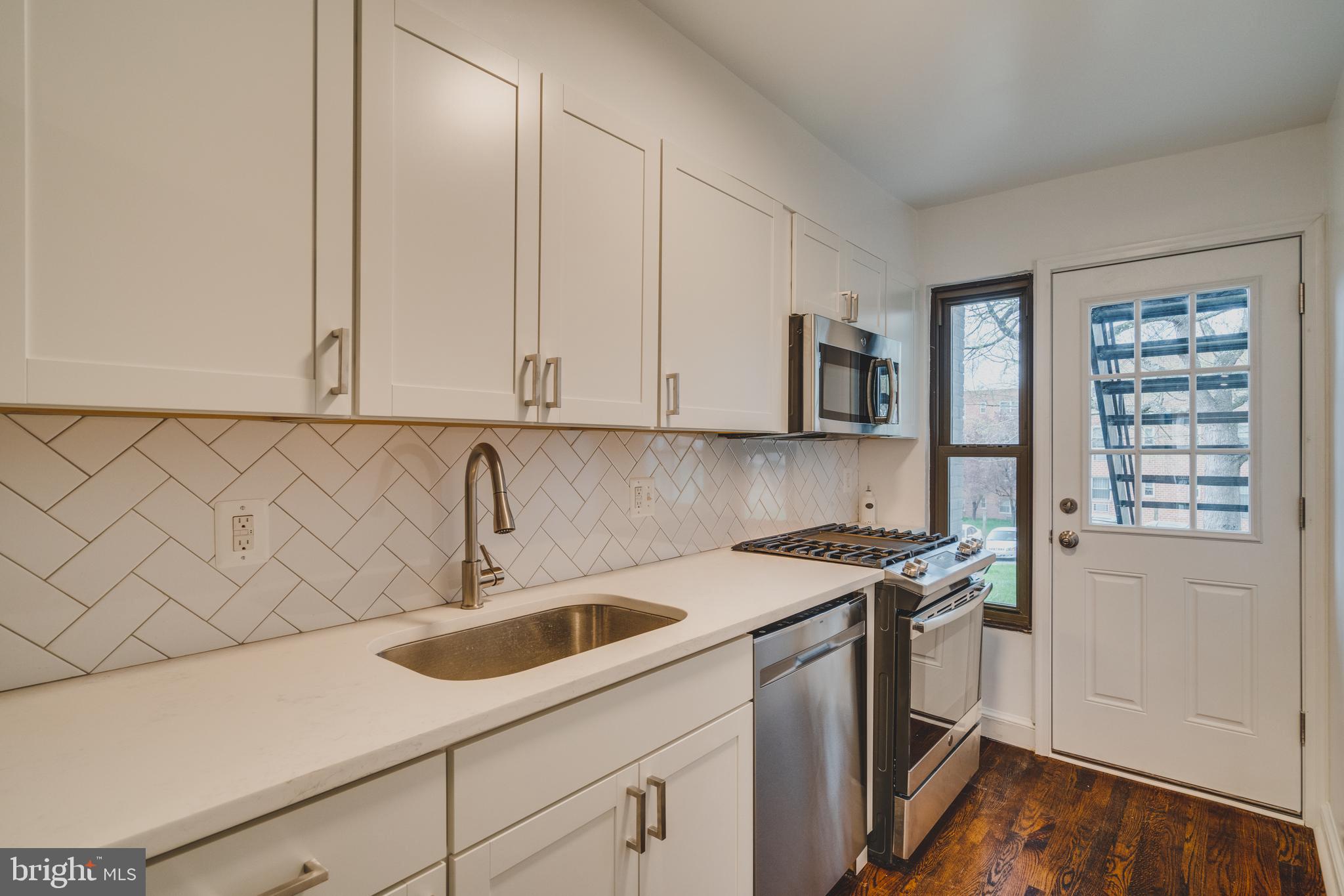 422 Burbank Street Southeast Washington, DC 20019 - Photo 9 of 29 Brand new cabinets, counters, fixtures...