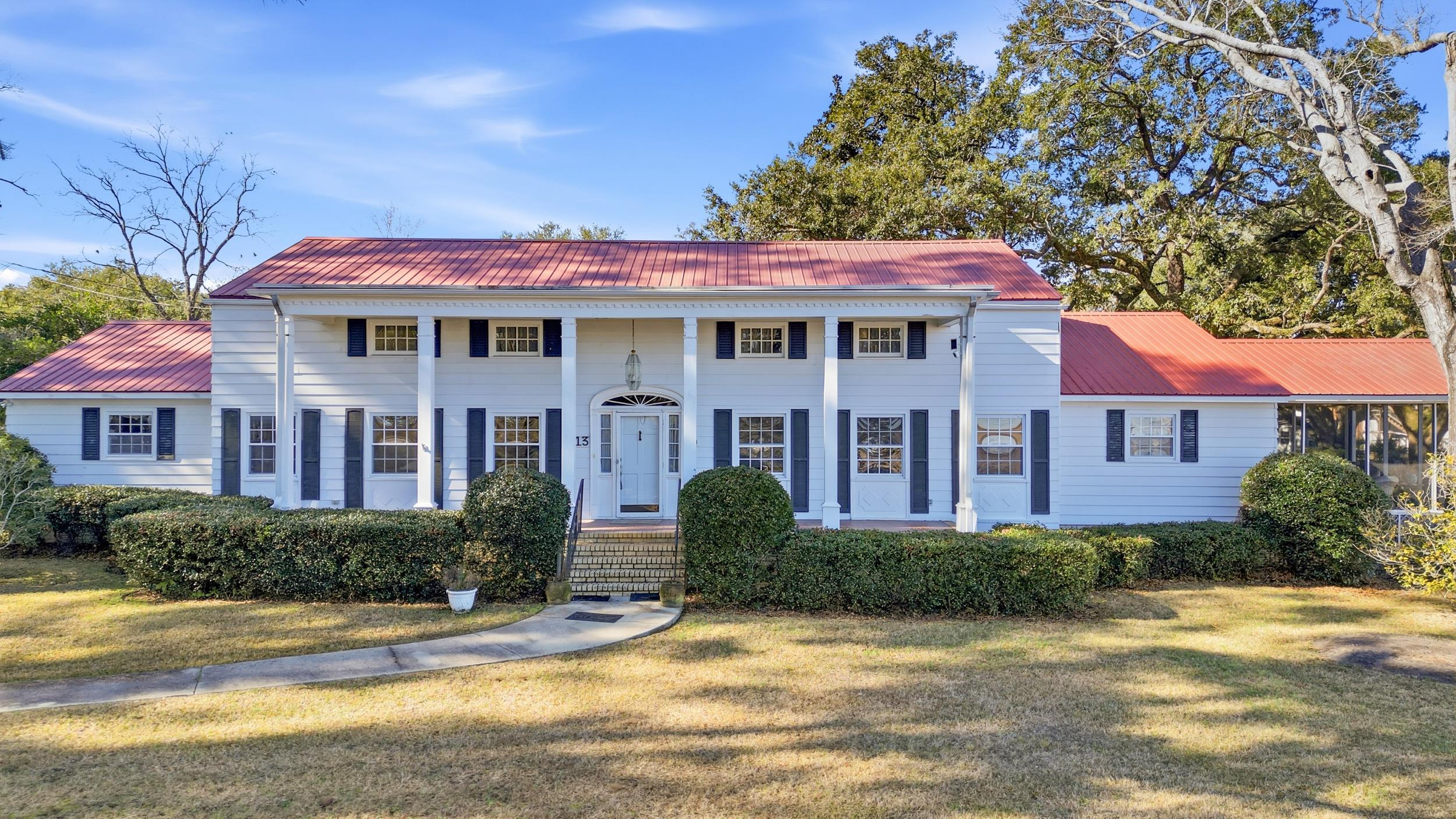 613 Cypress Street Georgetown, SC 29440 - Photo 1 of 35