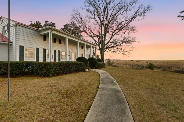 $1,200,000 | 613 Cypress Street, Georgetown, SC 29440