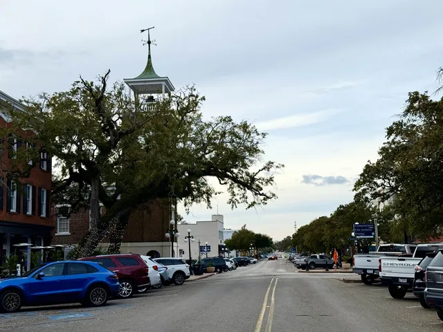 $1,200,000 | 613 Cypress Street, Georgetown, SC 29440