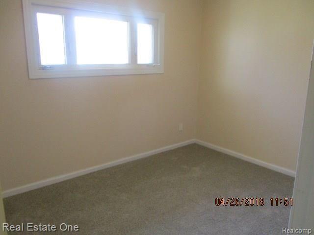 6306 Beech Daly Road Taylor, MI 48180 - Photo 5 of 24 20604 Annapolis 119.JPG