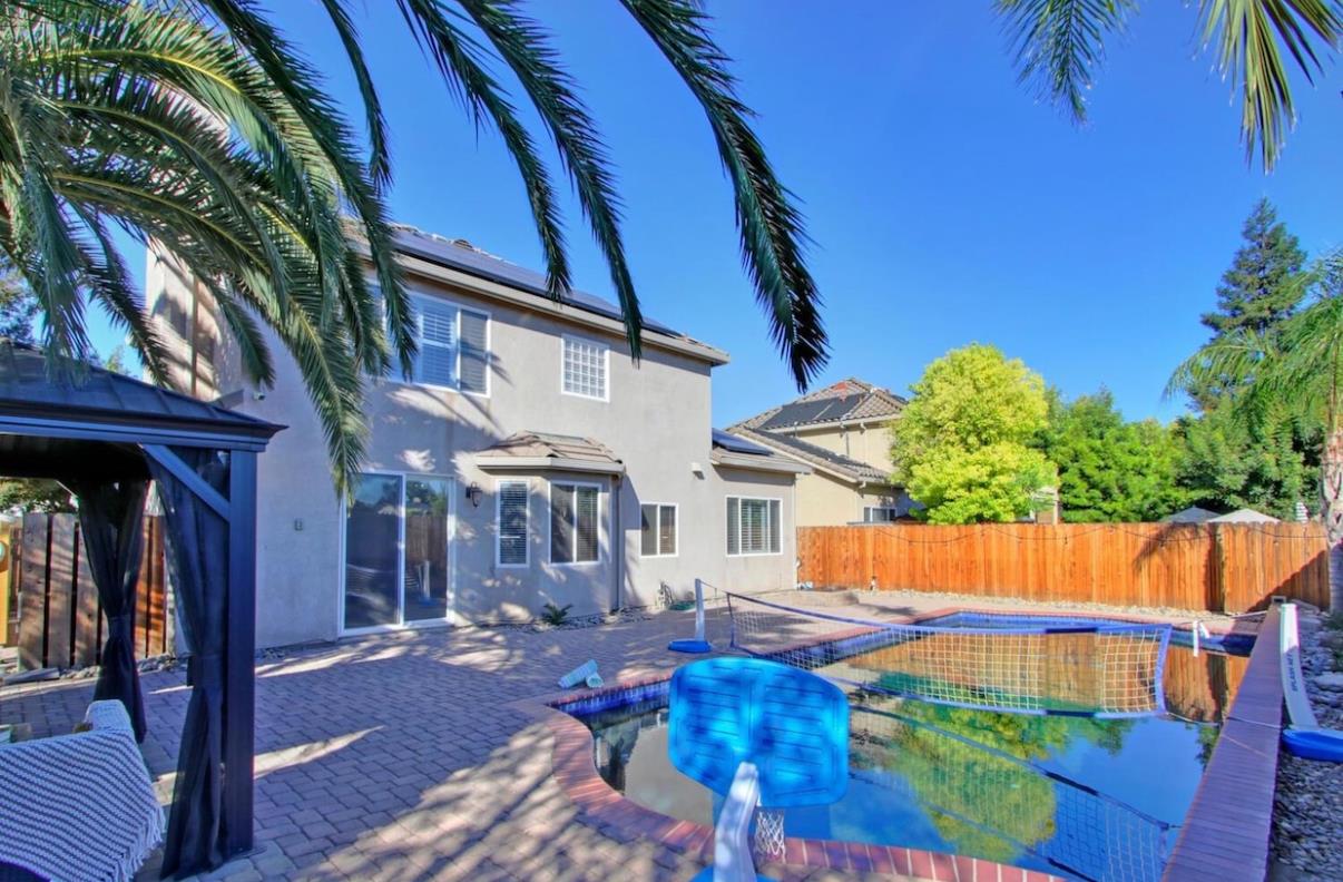 1606 Rohde Drive Stockton, CA 95209 - Photo 4 of 9