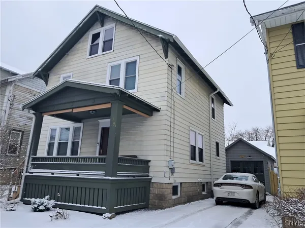 $189,900 | 19 Rose Place, Utica, NY 13502
