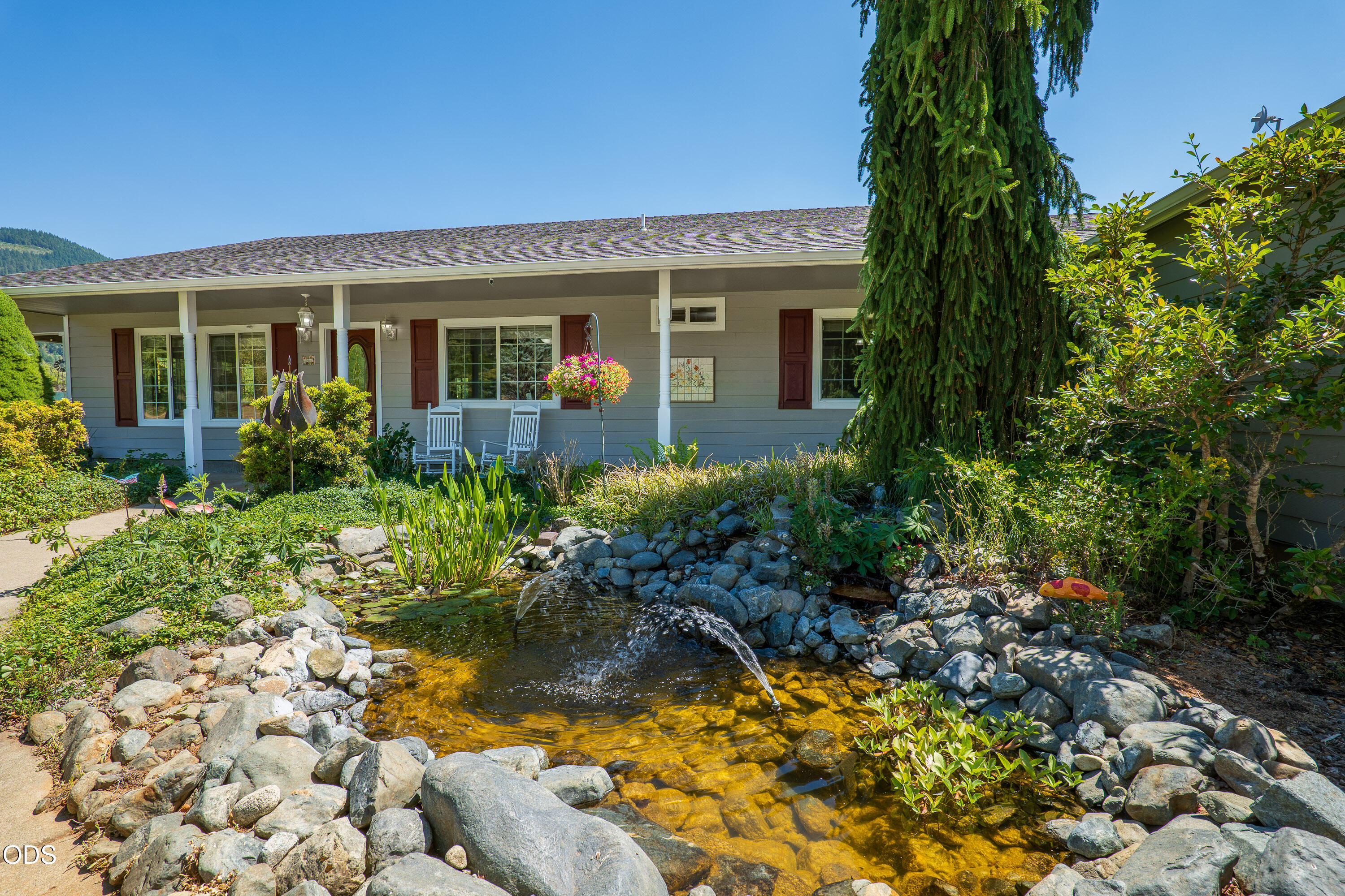 3959 Jumpoff Joe Creek Road Grants Pass, OR 97526 - Photo 2 of 55