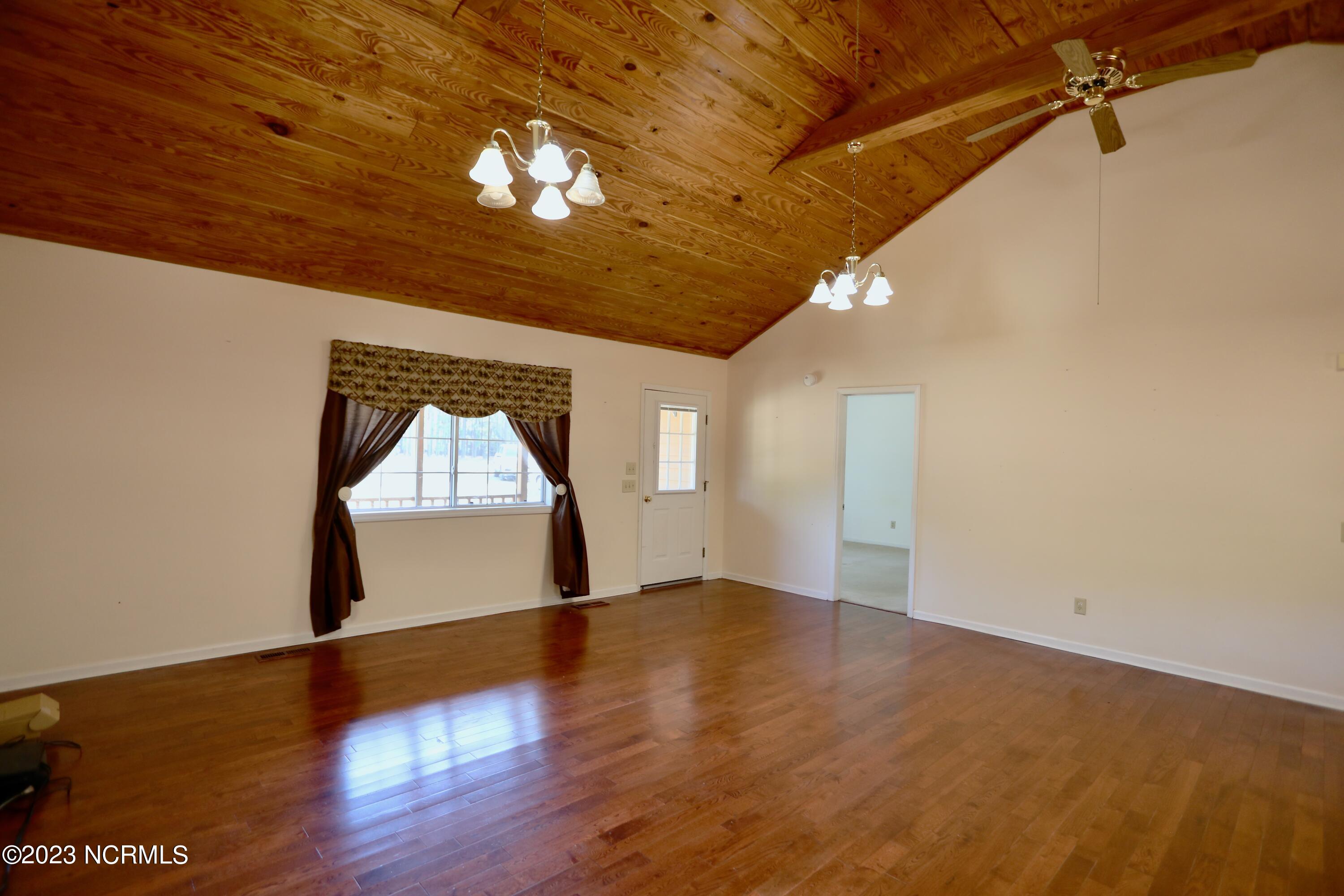 8887 Calloway Road Aberdeen, NC 28315 - Photo 13 of 45 023A6178