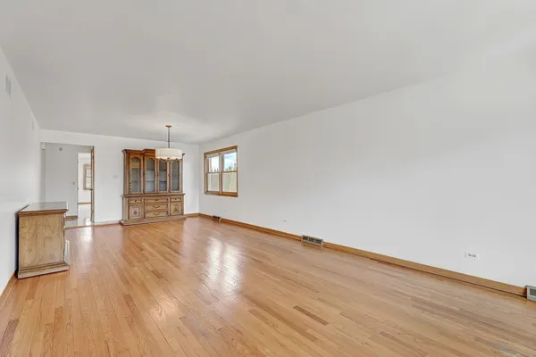 $485,000 | 8506 North Greenwood Avenue, Niles, IL 60714