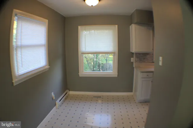 $1,600 | 5474 Mulberry Street, Stephens City, VA 22655