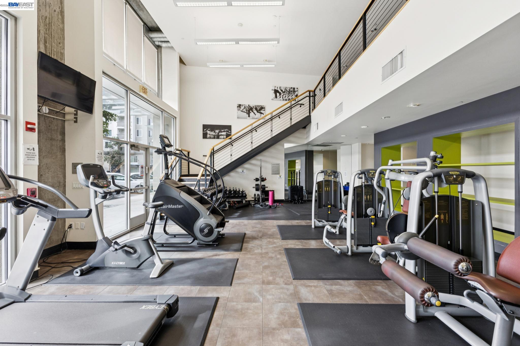 311 Oak Street, Unit 720 Oakland, CA 94607 - Photo 40 of 42