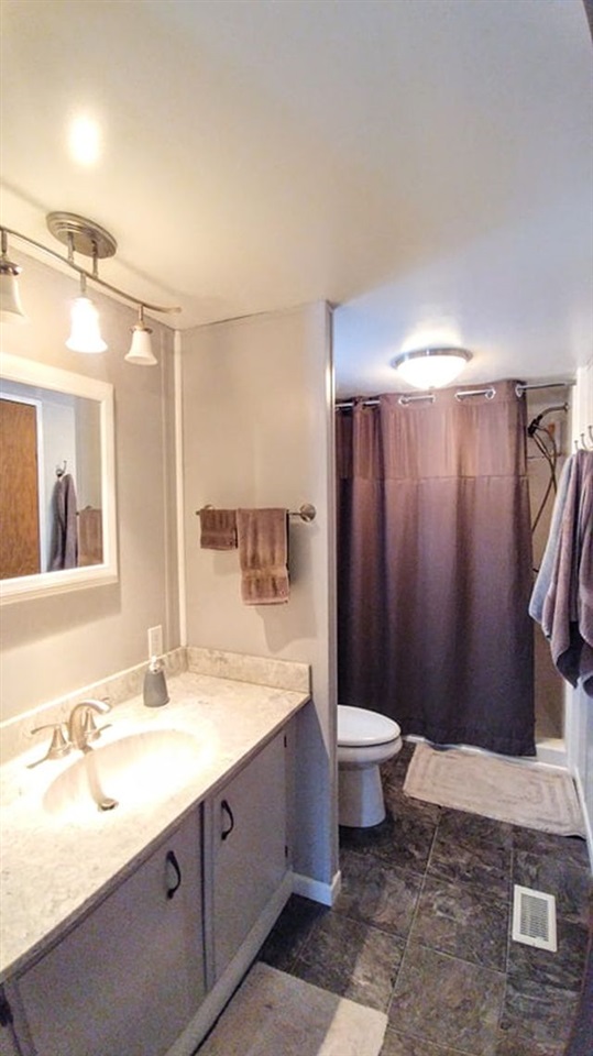 8124 East 46 Road Cadillac, MI 49601 - Photo 10 of 19 1857888-9.JPG