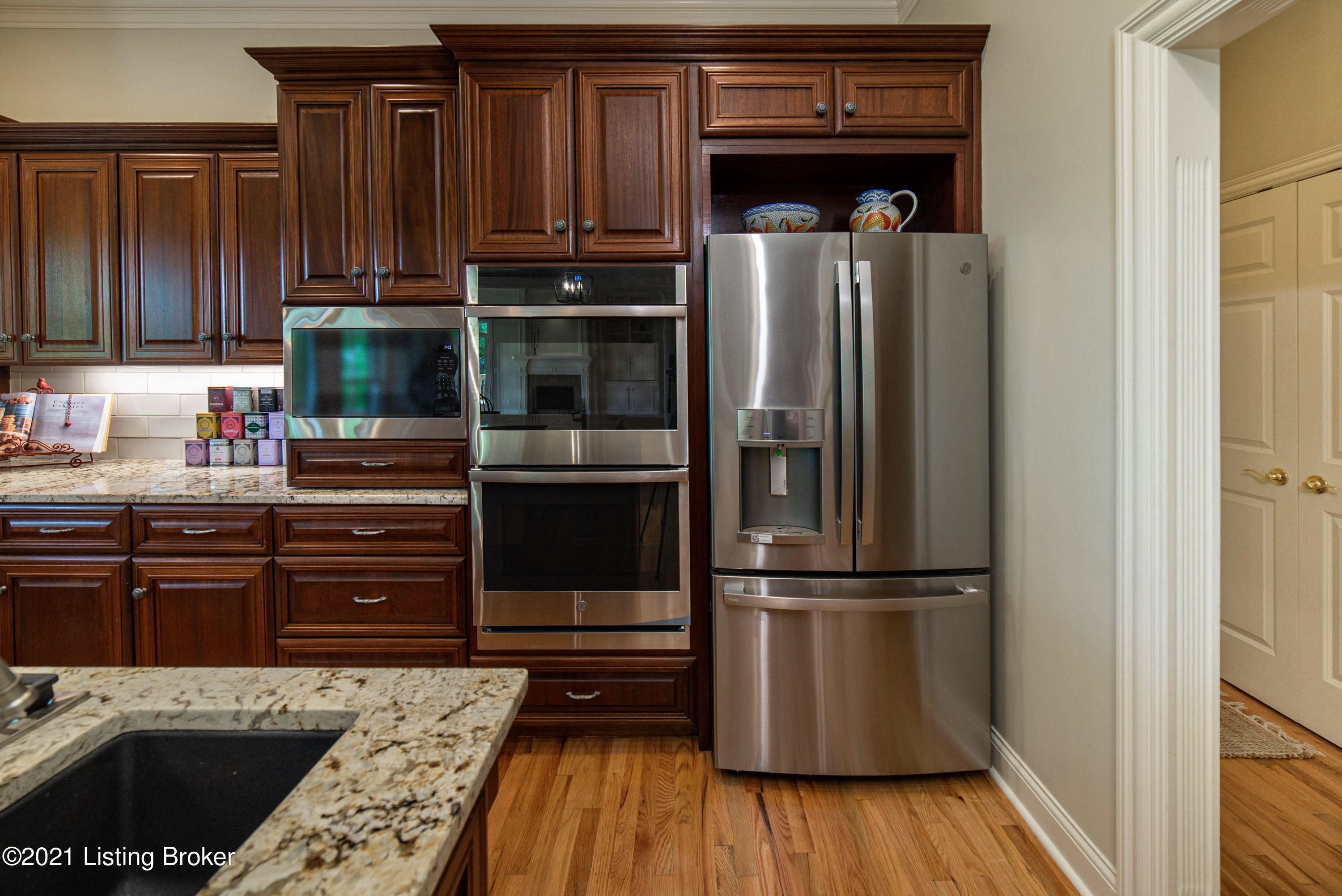 1306 Ridge Pointe Goshen, KY 40026 - Photo 44 of 111 Double Ovens, Microwave and Fridge