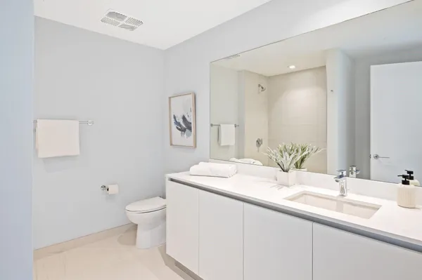 $18,000 | 1116 North Ocean Boulevard, Unit 1606, Pompano Beach, FL 33062