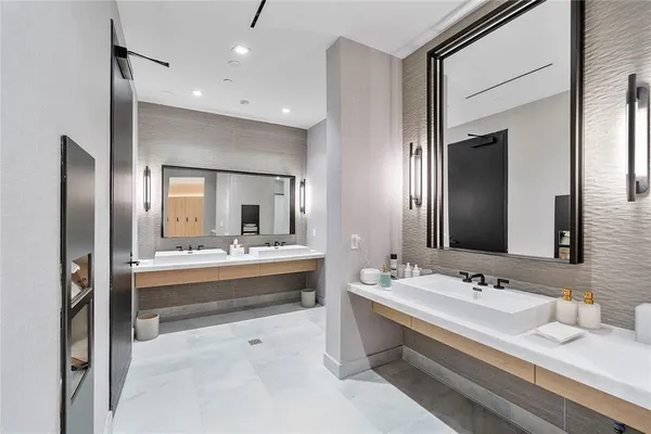 $18,000 | 1116 North Ocean Boulevard, Unit 1606, Pompano Beach, FL 33062