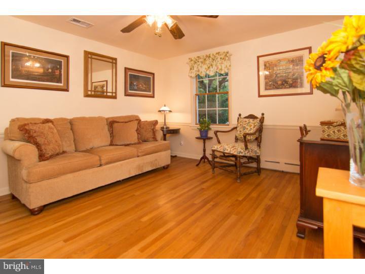 504 Beck Road Souderton, PA 18964 - Photo 6 of 25 Living Room