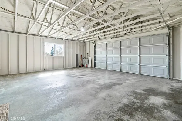 a view of a house with a big yard
