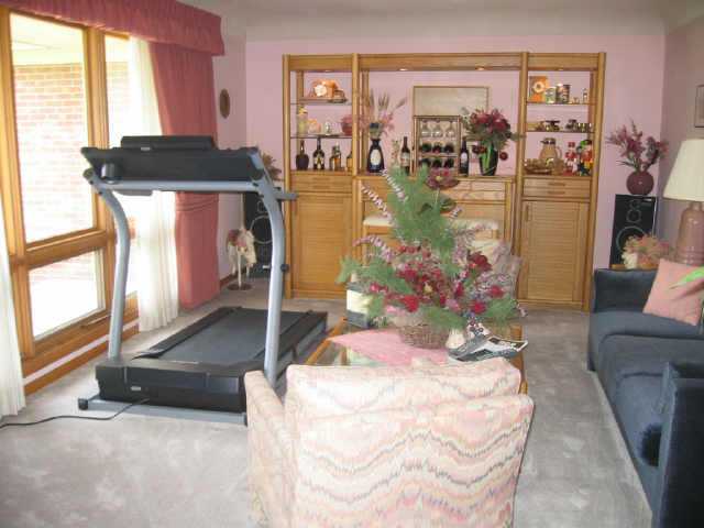 855 Sharon Valley Road Newark, OH 43055 - Photo 4 of 5 Gallery Image 4
