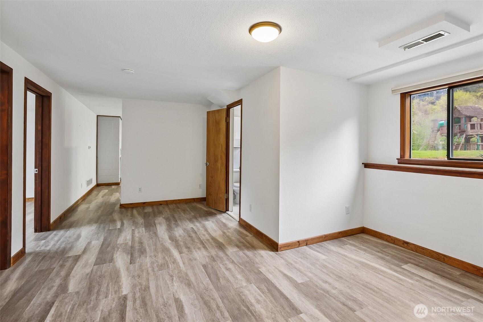 620 Southeast Kramer Place Issaquah, WA 98027 - Photo 20 of 33