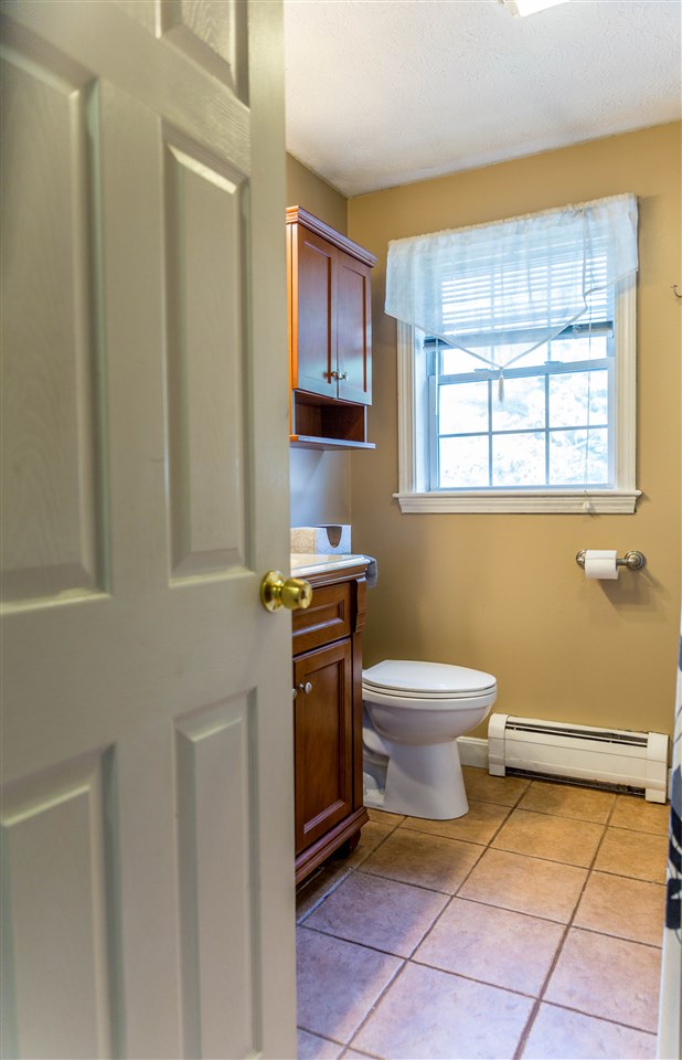 1606 Hooksett Road Hooksett, NH 03106 - Photo 8 of 25