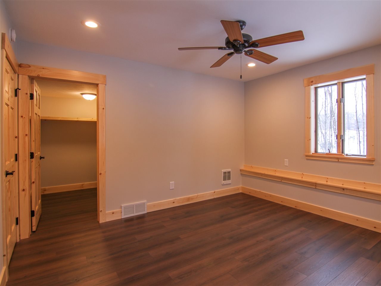 8611 Arner Road Benzonia, MI 49616 - Photo 25 of 37 1870483-24.JPG