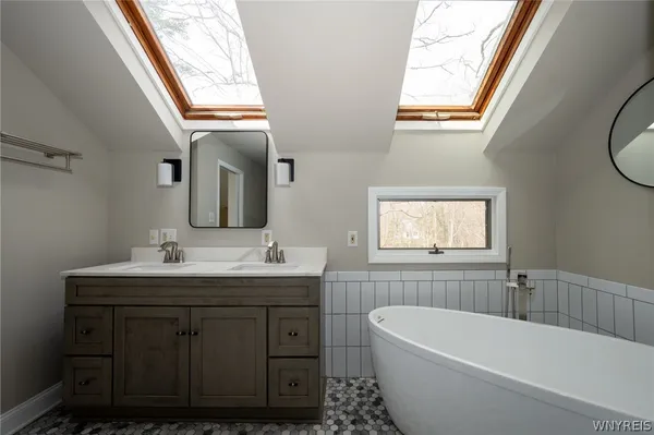 $3,500 | 3752 Hampton Brook Drive, Hamburg, NY 14075