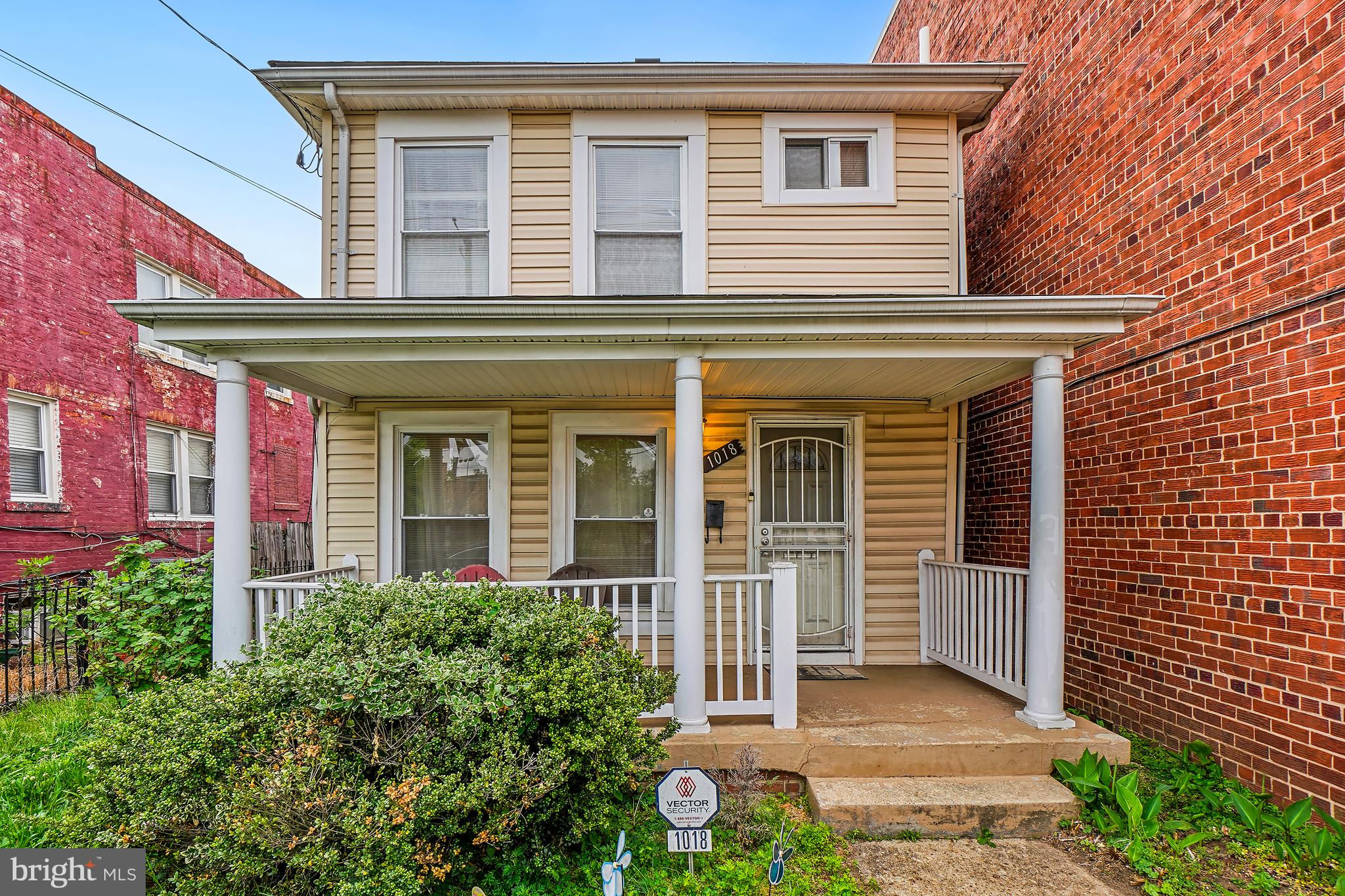 1018 45th Street Northeast Washington, DC 20019 - Photo 1 of 30 front view of a house