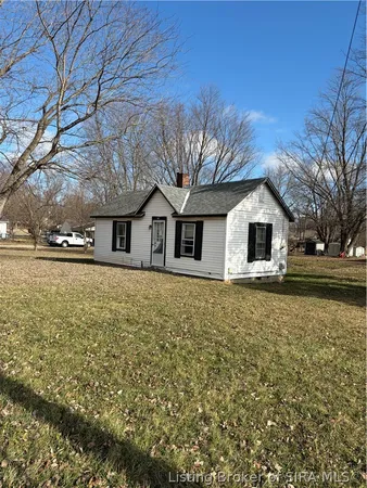 $69,999 | 1806 Edgewood Drive, Charlestown, IN 47111