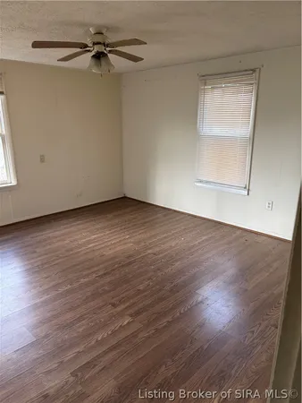 $69,999 | 1806 Edgewood Drive, Charlestown, IN 47111