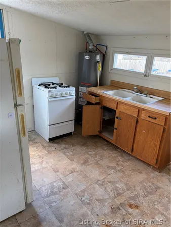 $69,999 | 1806 Edgewood Drive, Charlestown, IN 47111
