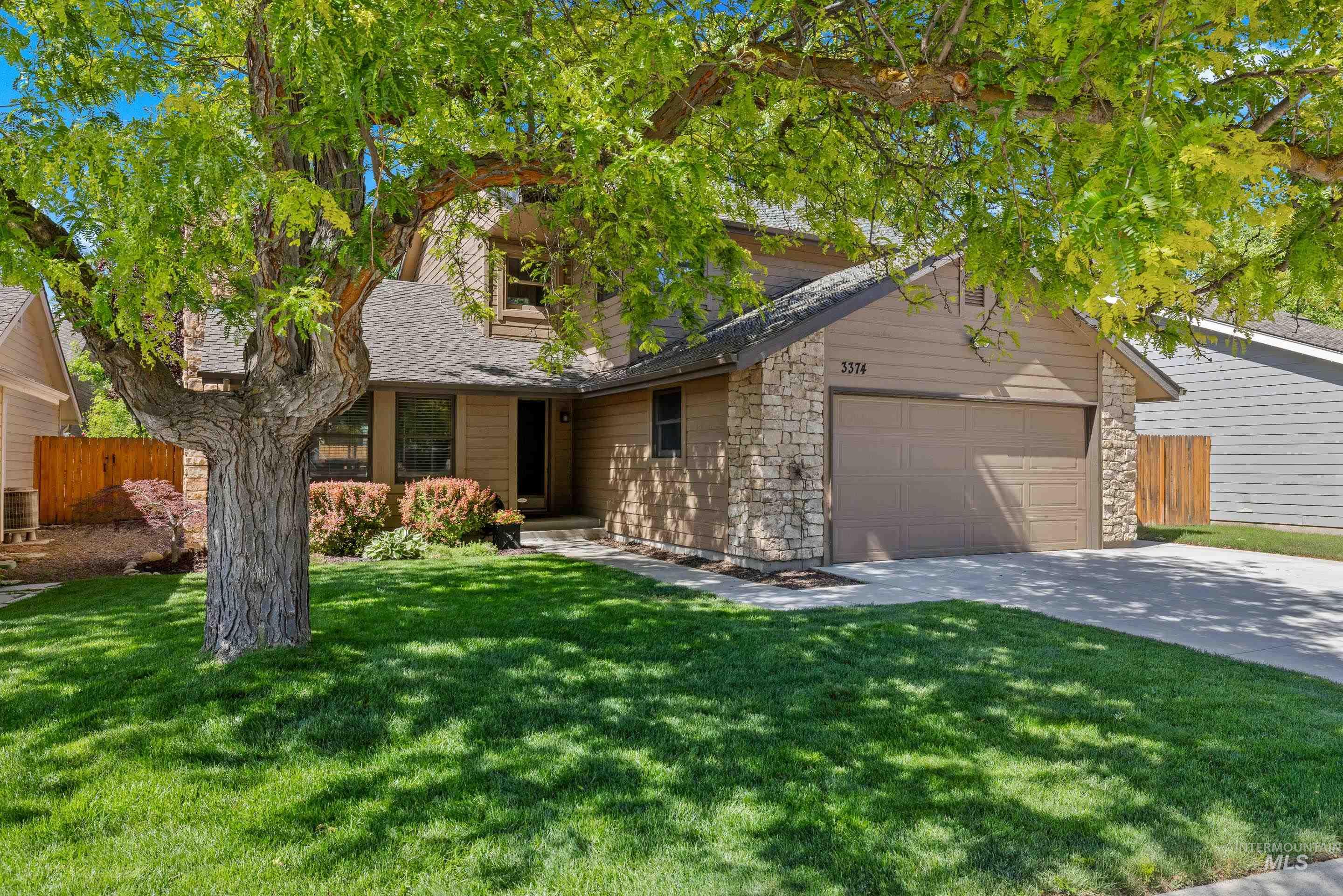 3374 Chickory Way Boise, ID 83706 - Photo 3 of 20