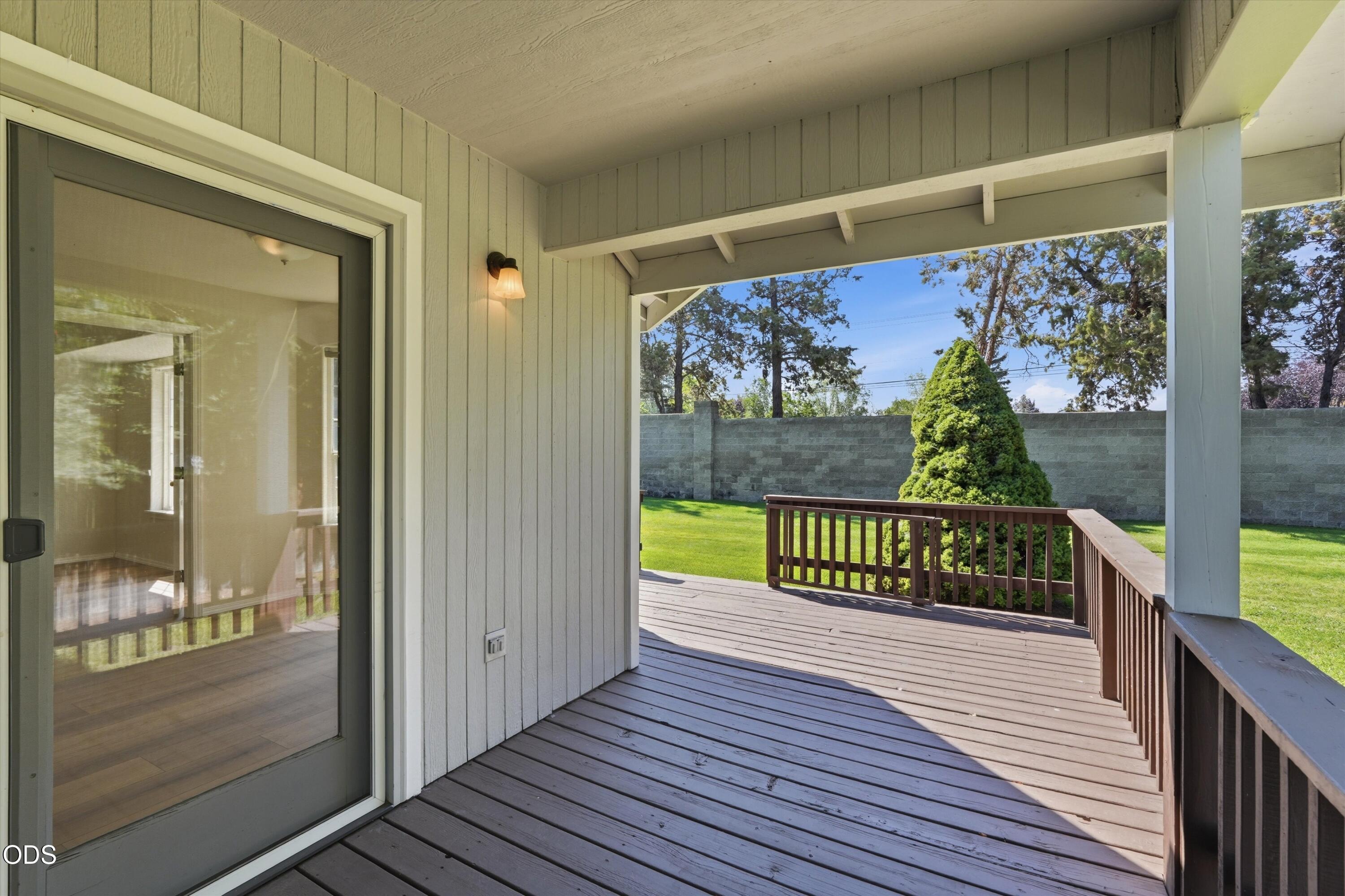 3389 Northeast Stonebrook Loop Bend, OR 97701 - Photo 35 of 55 Gallery Image 35