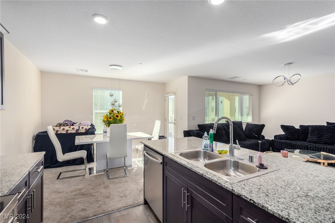 6928 Spicy Merlot St