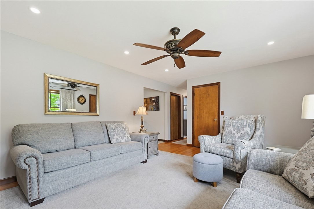 3 King Street Bristol, RI 02809 - Photo 10 of 25