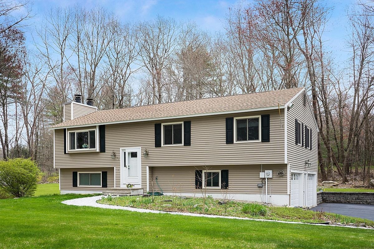 67 Lancaster Farm Road Salem, NH 03079 - Photo 1 of 19