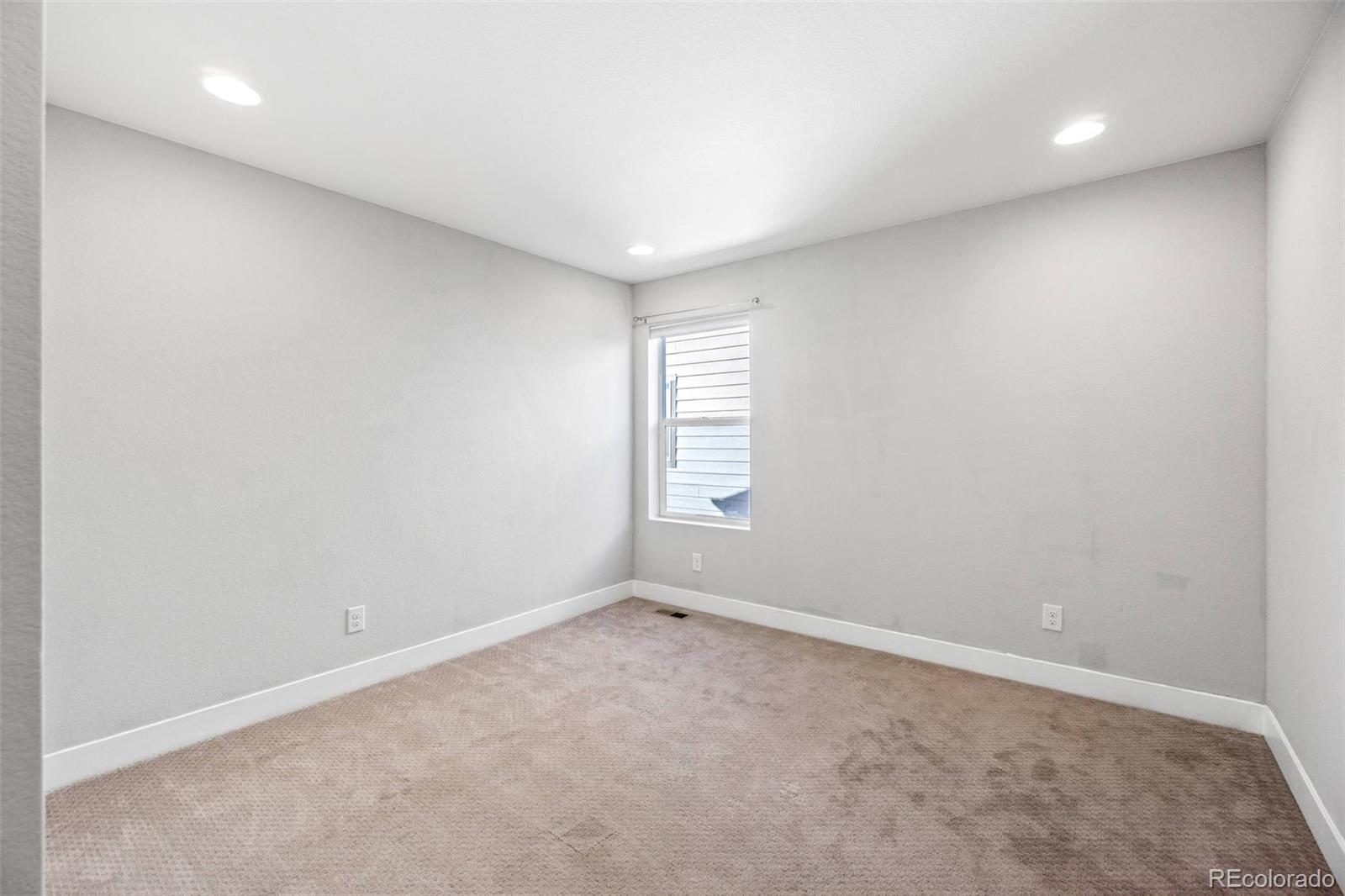 4729 Helena Street Denver, CO 80239 - Photo 24 of 40