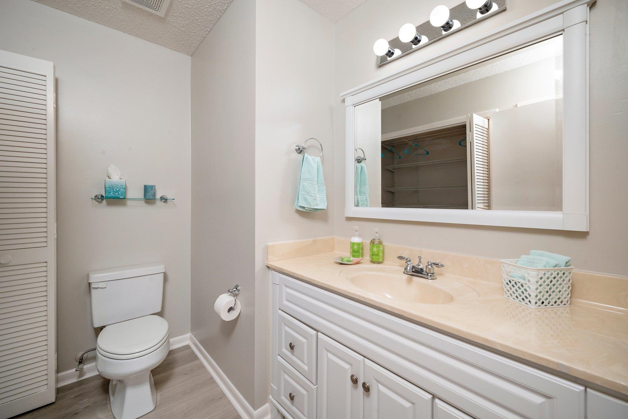 4353 Southwind Drive Raleigh, NC 27613 - Photo 11 of 23 Photo 11