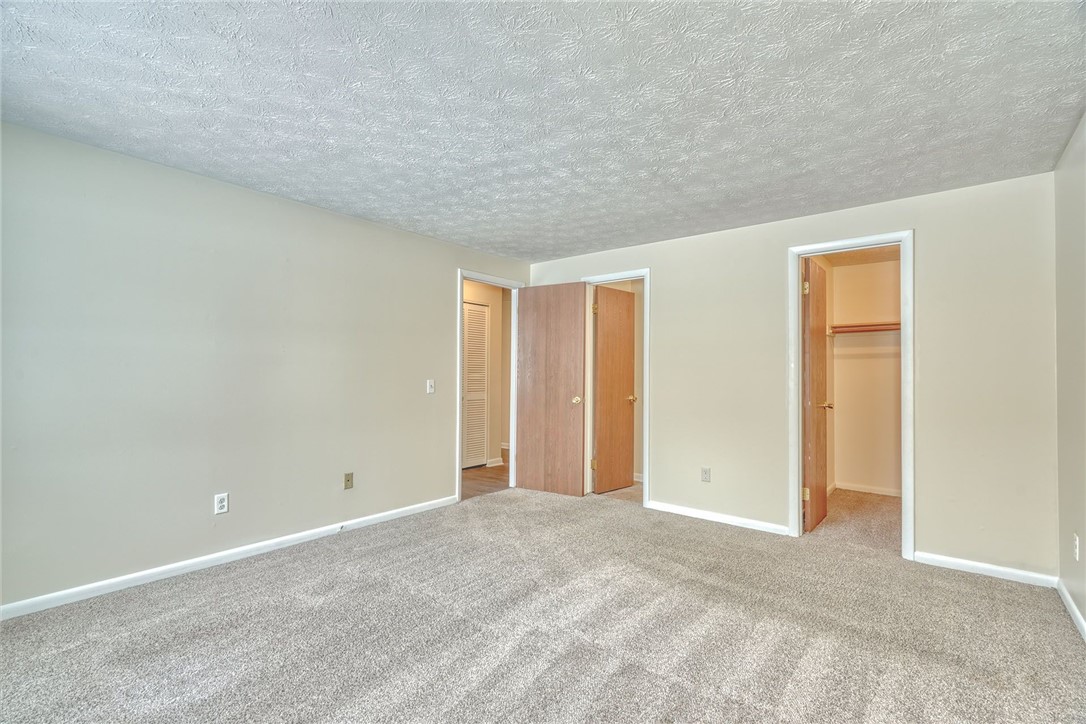 44 Tall Tree Drive Penfield, NY 14526 - Photo 14 of 25