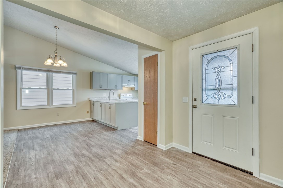 44 Tall Tree Drive Penfield, NY 14526 - Photo 3 of 25