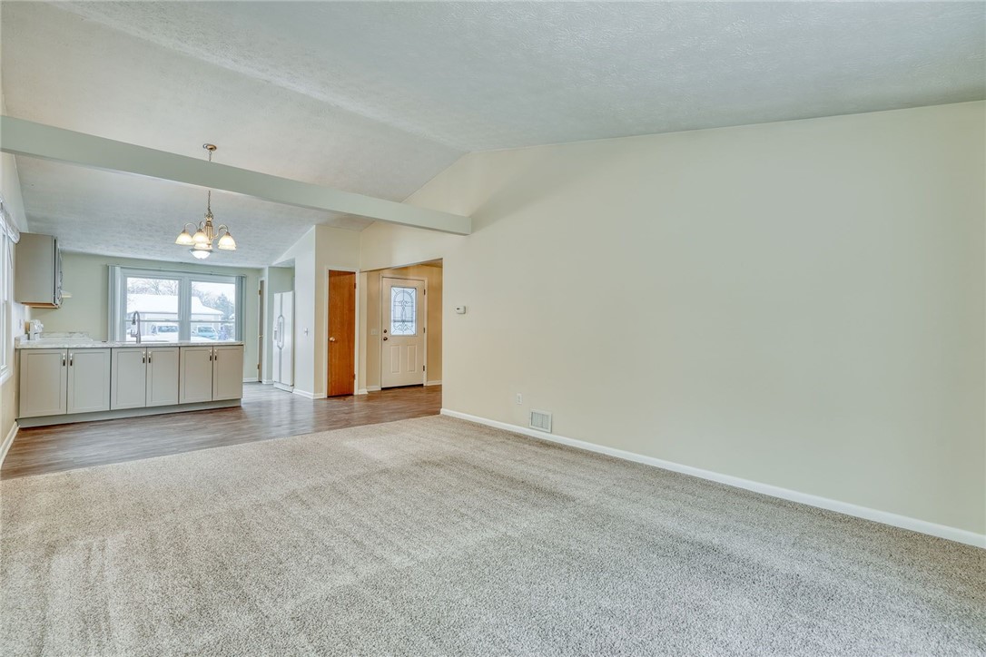 44 Tall Tree Drive Penfield, NY 14526 - Photo 4 of 25