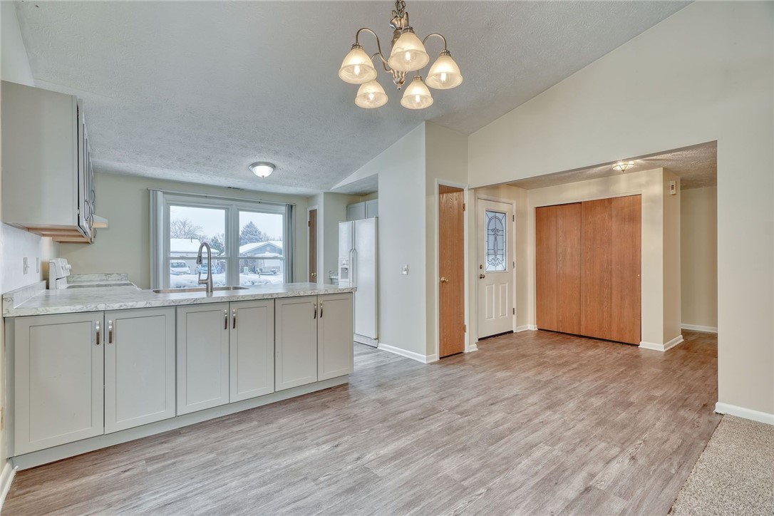 44 Tall Tree Drive Penfield, NY 14526 - Photo 8 of 25