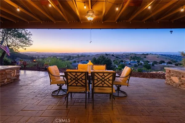 $1,275,000 | 1745 Adelaida Road, Paso Robles, CA 93446