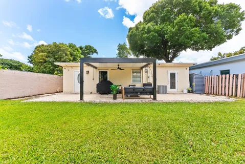 $615,000 | 829 Northeast 17th Street, Fort Lauderdale, FL 33305