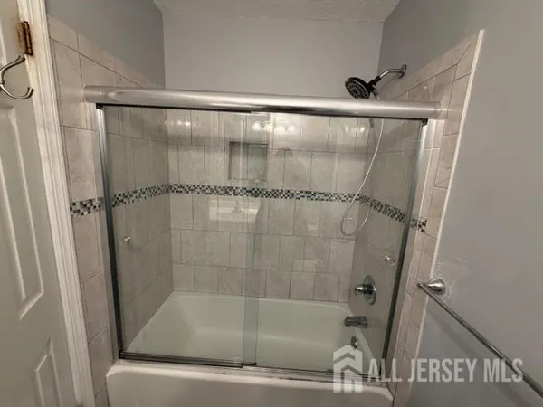 $2,750 | 253 Bromley Place, East Brunswick, NJ 08816