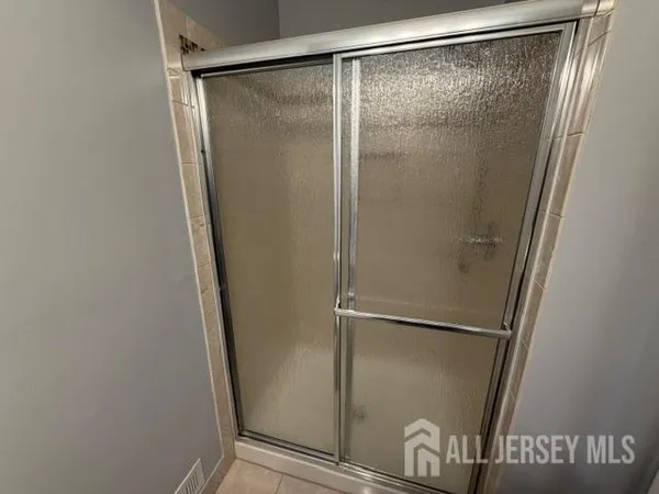 $2,750 | 253 Bromley Place, East Brunswick, NJ 08816