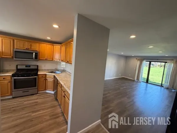 $2,750 | 253 Bromley Place, East Brunswick, NJ 08816