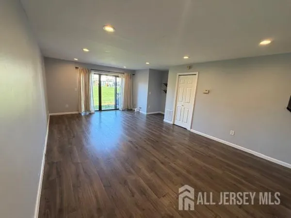 $2,750 | 253 Bromley Place, East Brunswick, NJ 08816