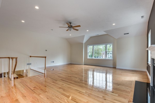 23 Mohawk Road Burlington, MA 01803 - Photo 18 of 30 Gallery Image 18
