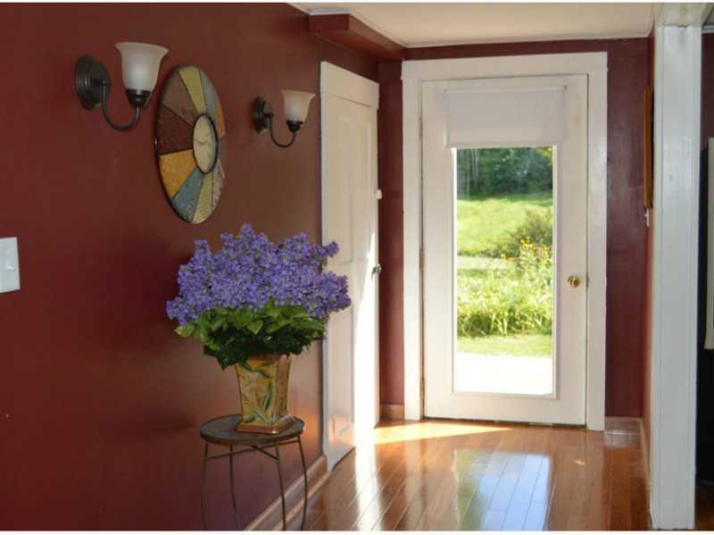 197 Lawrence Road Pownal, ME 04069 - Photo 11 of 34 Foyer.